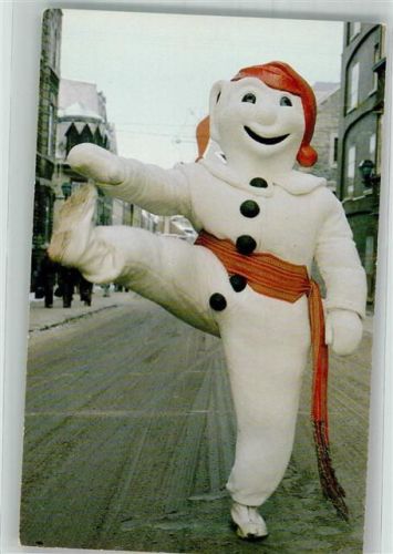 Quebec Narr als Schneemann verkleidet