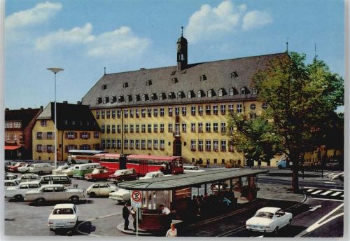 Rüsselsheim VW Bully Autos Rathaus