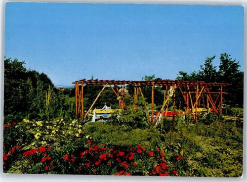 25712 W2224 Burg (Dithmarschen) - Pergola im Baumgarten