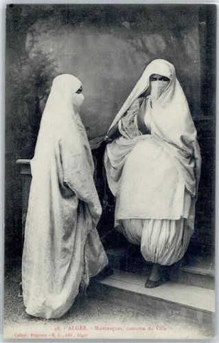 junge Frau mit Schleier
