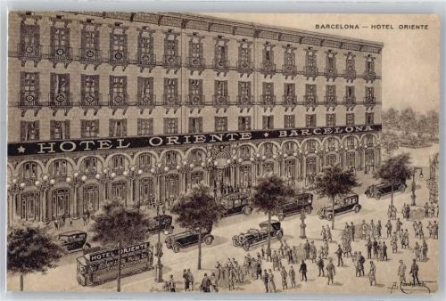 Barcelona Hotel Oriente, Strassenbahn