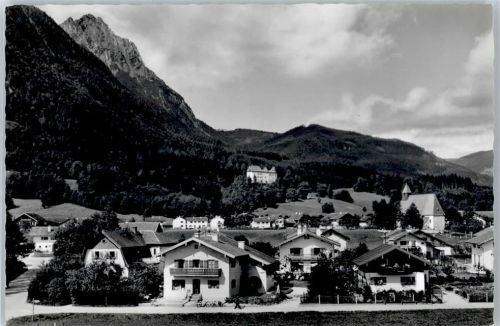 Mauthausen Blick zum Hochstaufen und Schloß Staufeneck