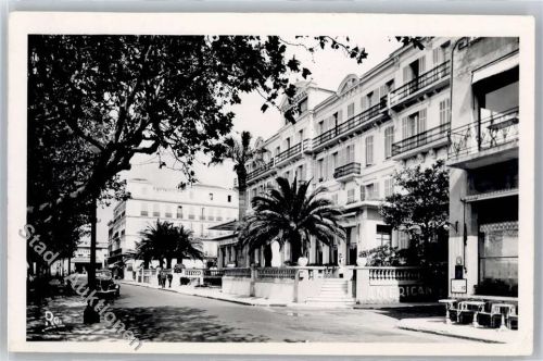 Saint-Raphael Hotel Continental AKU1