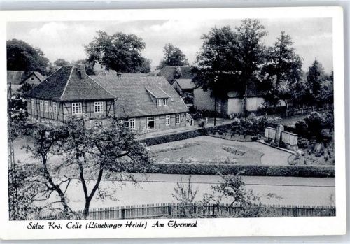 Sülze Am Ehrenmal