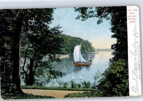 Eutin Blick aus dem Schlossgarten Segelboot