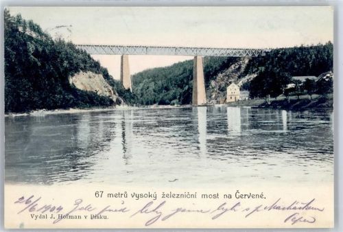 Pisek metru vysoky zeleznicni most na Cervene Brücke