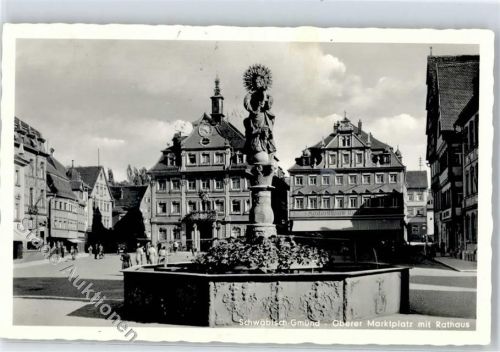 Schwäbisch Gmünd Oberer Marktplatz Rathaus Brunnen