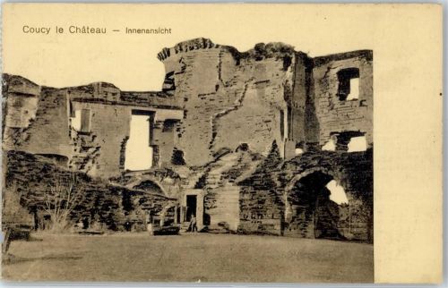Coucy-le-Chateau-Auffrique Innenansicht