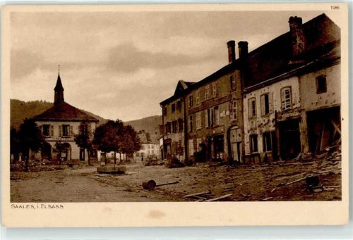 Saales zerstörter Dorfplatz