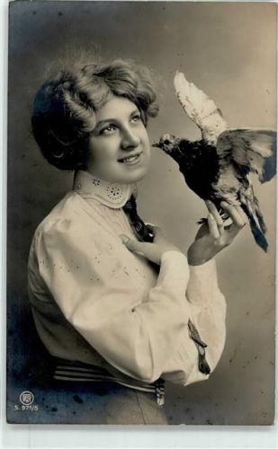 1907 Frau