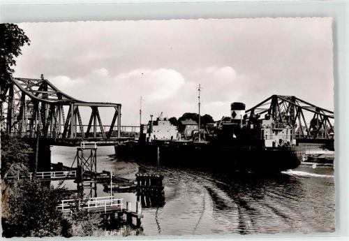 Rendsburg Drehbrücke offen Schiff