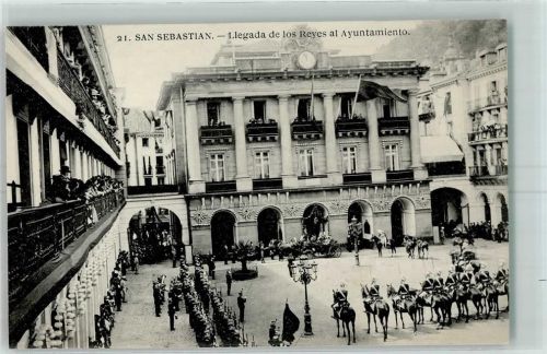San Sebastian LLegada de los Reyes al Ayuntamiento Parade Uniform