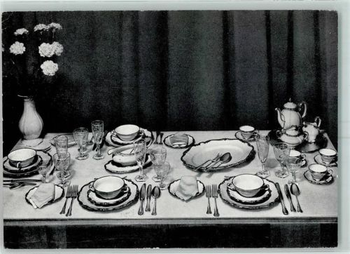 Rosenthal Service Pompadour gedeckter Tisch Besteck Blumenvase