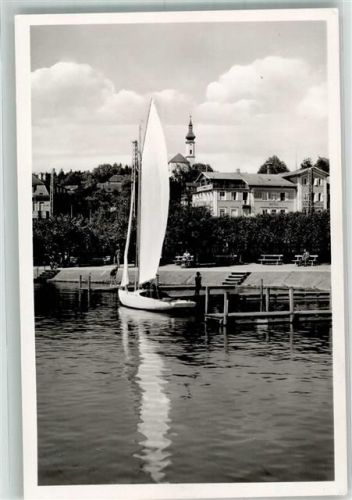 Starnberg Segelboot an der Seepromenade