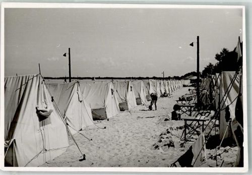 Scharbeutz Zeltstadt am Ostseestrand Foto Original aus Archiv eines Ansichtskartenverlages Ort handschriftlich