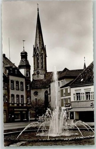 Emmendingen Brunnen mit Ev. Stadtkirche