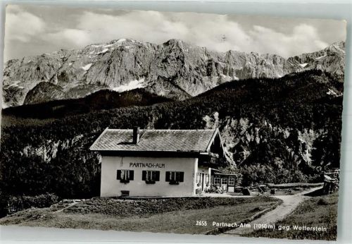 Partnachalm Almhütte mit dem Wetterstein Fotograf Beckert
