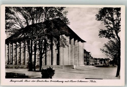 Bayreuth Haus der Deutschen Erziehung mit Hans-Schemm-Platz