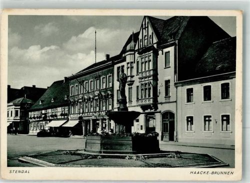 Stendal Denkmal Haacke Brunnen