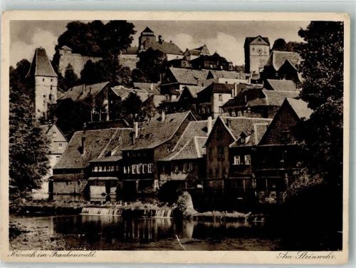 Kronach Steinwehr mit der Festung Rosenberg über den Altstadtdächern Fotograf Neukam