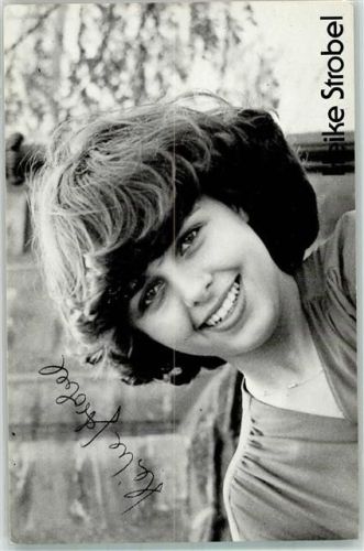 Portrait der Sängerin Heike Strobel