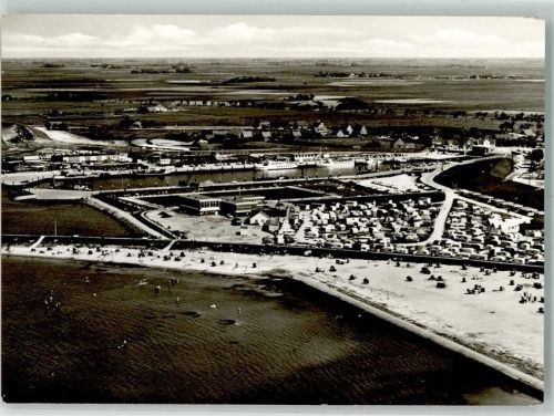 Bensersiel Fliegeraufnahme von Hafen Strand und Campingplatz