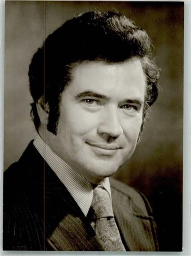 Portrait vom Tenor Arturo Romani
