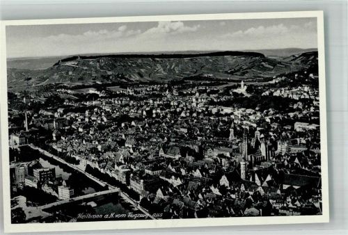 Heilbronn Fliegeraufnahme der Stadt mit der Kilianskirche und Neckarbrücke