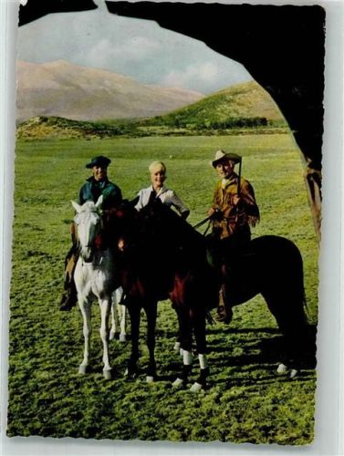 Götz George Elke Sommer und Stewart Granger als Old Surehand Filmszene
