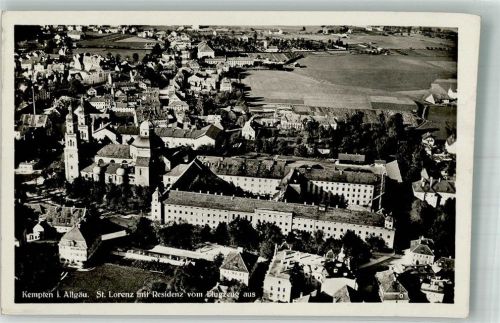 Kempten Fliegeraufnahme des Ortes mit der Residenz und Basilika St. Lorenz