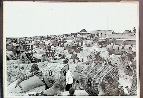 Duhnen Foto montiert auf Karton Strand mit Kurmittelhaus Fotograf Otto Schulze