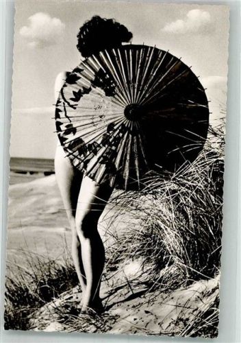 W2282 List , Sylt Abessinien Frau Sonnenschirm FKK Foto AK