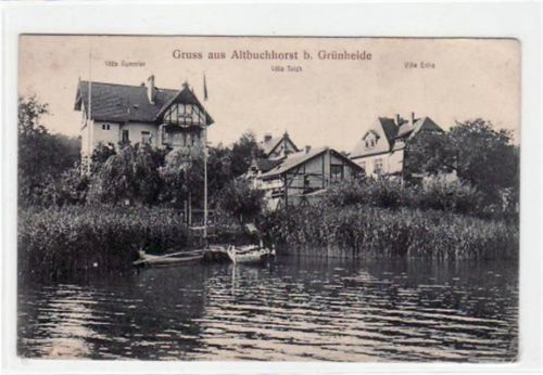 Altbuchhorst bei Grünheide. Abgebildet ist die Villa Rummler, die Villa Teich und die Villa Erika. Postalisch ungelaufen. Kleiner Riß an der unteren Kante. Die Karte ist leicht stockfleckig, sonst gut erhalten.
