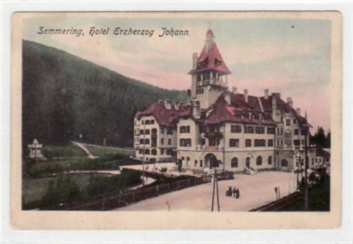 Fotokarte von Semmering. Hotel Erzherzog Johann. Ungelaufen. Leichte Abschürfungen an den Ecke n, leichter Bug unten links, sonst gut erhalten.