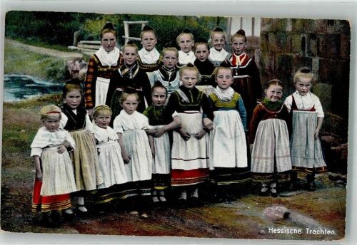 Kindergruppe in Tracht Serie 8 No. 187