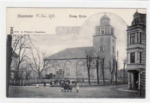 Neumünster Neumünster mit Evang. Kirche. ungelaufen handschriftliches Datum von 1908. Top Erhaltung.