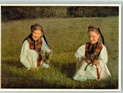 Betzingen Schwäbische Volkstrachten Tracht Frau Blumen