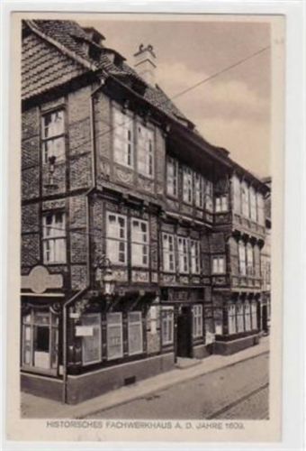 Hildesheim Hildesheim. ein historisches Fachwerkhaus gelaufen, mit Marke und Stempel. Datum nicht lesbar kleiner Riß am Rand unten, sonst gut erhalten