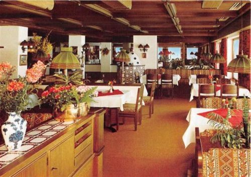 Schliffkopfhotel an der Schwarzwaldhochstraße. Innenansicht ungelaufen Gute Erhaltung.