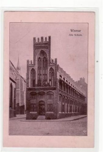 Wismar Wismar mit alter Schule ungelaufen kleiner Knick unten rechts und links, sonst gut erhalten.