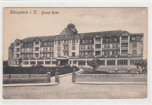 Königstein Königstein im Taunus. Partie am Grand Hotel ungelaufen Am linken Rand sonst gut erhalten