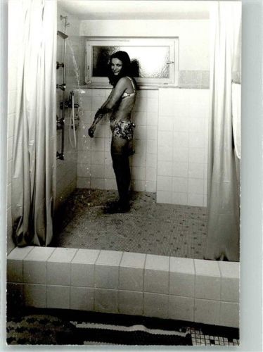 Bamlach Baderaum im Haus Springer Bademoden Foto Original aus Archiv eines Ansichtskartenverlags Ort handschriftlich