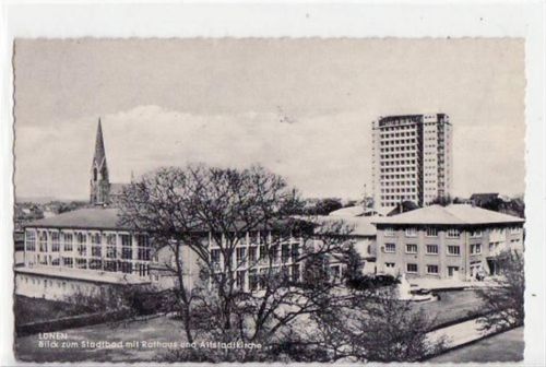 Lünen mit Blick z. Stadtbad, Rathaus u. Altstadtkirche gelaufen, mit Marke und Stempel von 1961. Leichter Stempeldurchdruck, kleiner Knick und kleiner Riß oben in der Mitte, sonst gut erhalten