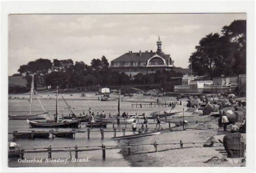 Niendorf Niendorf mit Strand ungelaufen Gute Erhaltung.