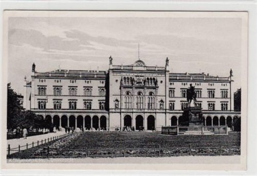 Königsberg Königsberg / Kaliningrad. Universität ungelaufen Leichte Abdrücke an den Ecke n vom Album. Kleine Anhaftung Rückseite, sonst gut erhalten