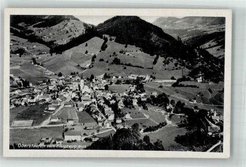Oberstaufen 1943 Fliegeraufnahme des Ortes mit Pfarrkirche St. Peter und Paul