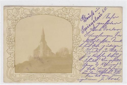Seltene Fotokarte von der Evangelischen Kirche von Spiegelau / Kreis Freyung-Grafenau. Rückseite privater Stempel: Evangelischer Verein Spiegelau gelaufen 1901 kleiner Knick an der linken oberen Ecke Vorderseite leicht fleckig, sonst gut erhalten.