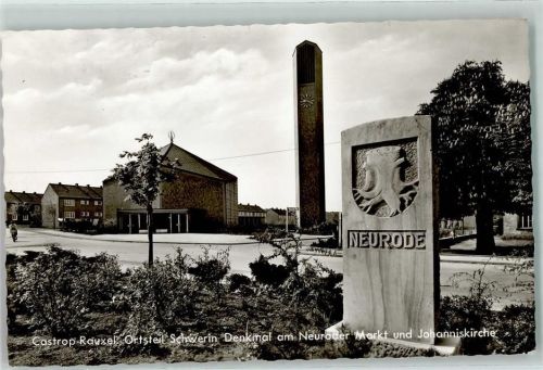44575 W4620 Castrop-Rauxel - OT Schwerin Denkmal am Neuroder Markt Johanniskirche
