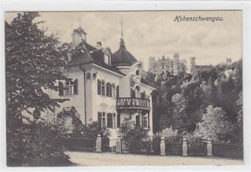 Hohenschwangau. Villa Schloss im Hintergrund ungelaufen kleiner Knick an der rechten oberen Ecke , sonst gut erhalten