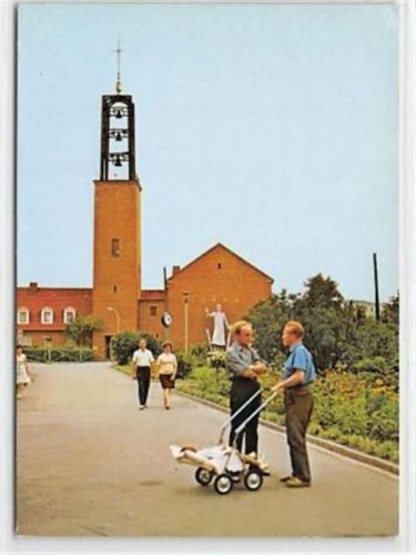 Grenzdurchgangslager Friedland. St. Norbert-Kirche mit Heimkehrerdenkmal. Karte beschrieben kleiner Knick oben links, sonst gut erhalten